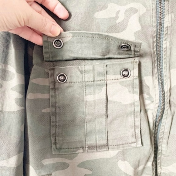 Good American NWT Camo Print Soft Stretch Short Military Jacket Army Green Sz XS - Picture 7 of 10